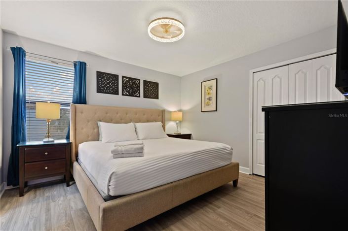 Image No.43-8 Bed Property for sale