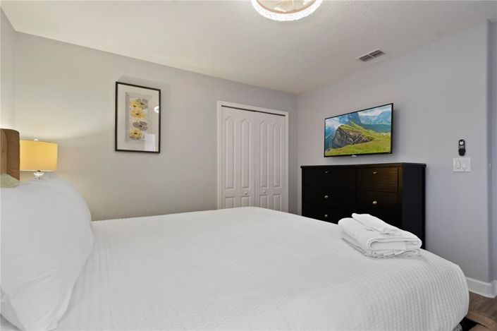 Image No.44-8 Bed Property for sale