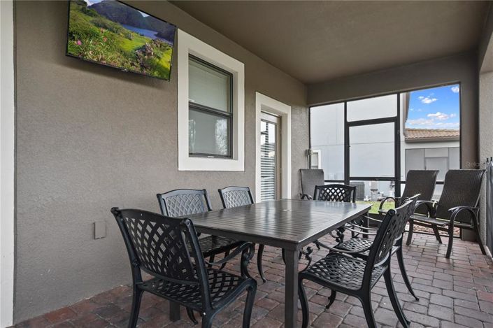 Image No.52-8 Bed Property for sale