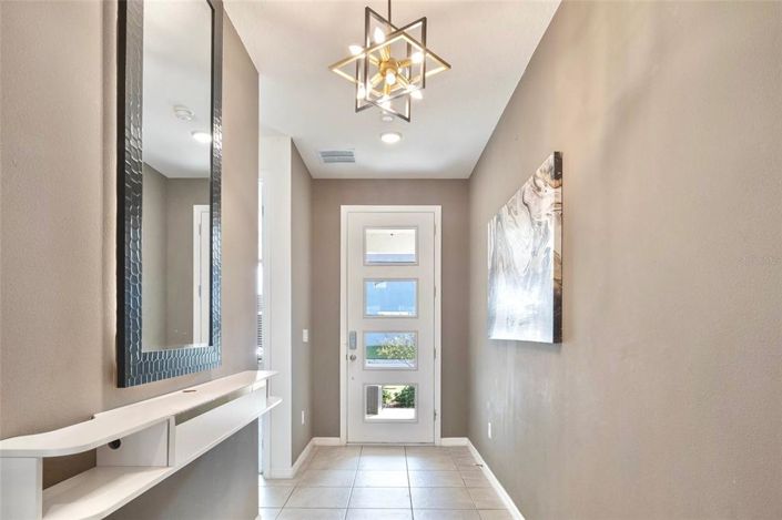 Image No.2-9 Bed Property for sale