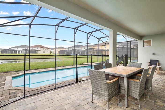 Image No.20-9 Bed Property for sale