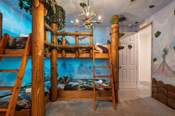 Image No.44-9 Bed Property for sale