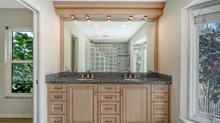 Image No.11-Propriété de 3 chambres à vendre à Sarasota