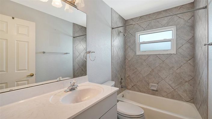 Image No.13-Propriété de 3 chambres à vendre à Sarasota