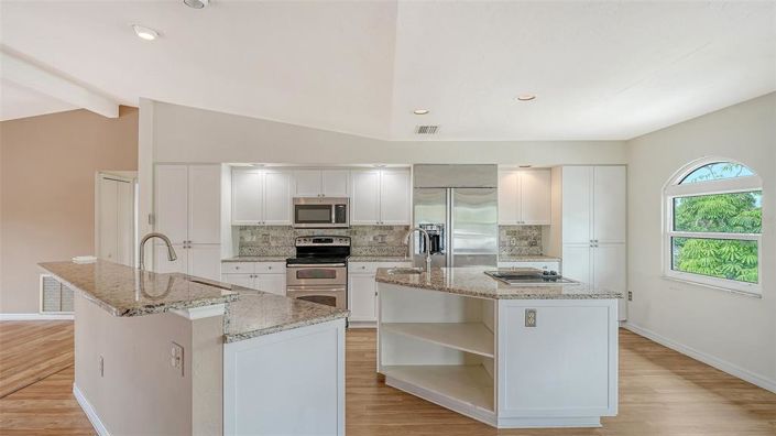 Image No.8-Propriété de 3 chambres à vendre à Sarasota