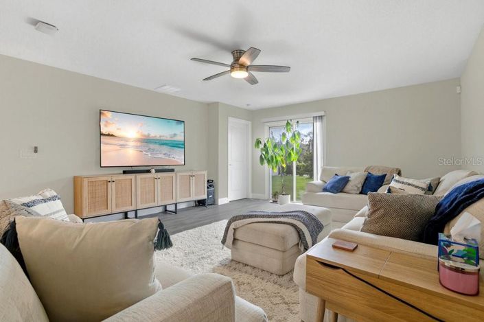 Image No.5-Propriété de 5 chambres à vendre à Kissimmee