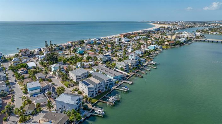 Image No.2-Maison de ville de 4 chambres à vendre à Treasure Island