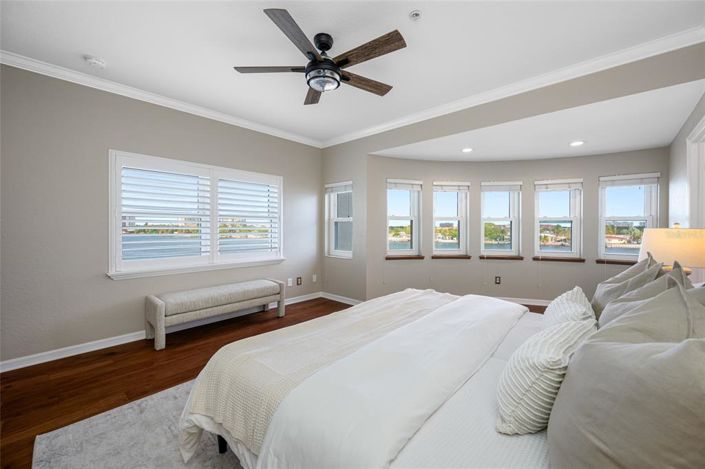 Image No.29-Maison de ville de 4 chambres à vendre à Treasure Island