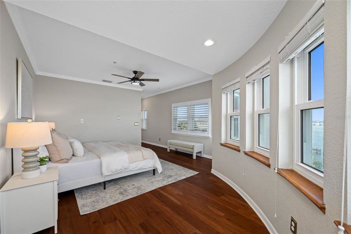 Image No.32-Maison de ville de 4 chambres à vendre à Treasure Island