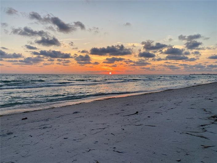 Image No.41-Maison de ville de 4 chambres à vendre à Treasure Island
