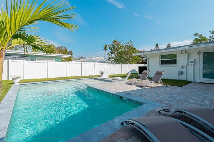 Image No.17-Propriété de 4 chambres à vendre à Holmes Beach