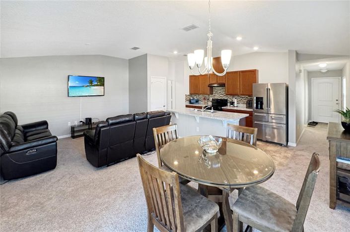 Image No.4-Propriété de 4 chambres à vendre à Davenport