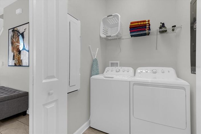 Image No.12-5 Bed Townhouse for sale