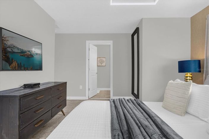 Image No.26-5 Bed Townhouse for sale