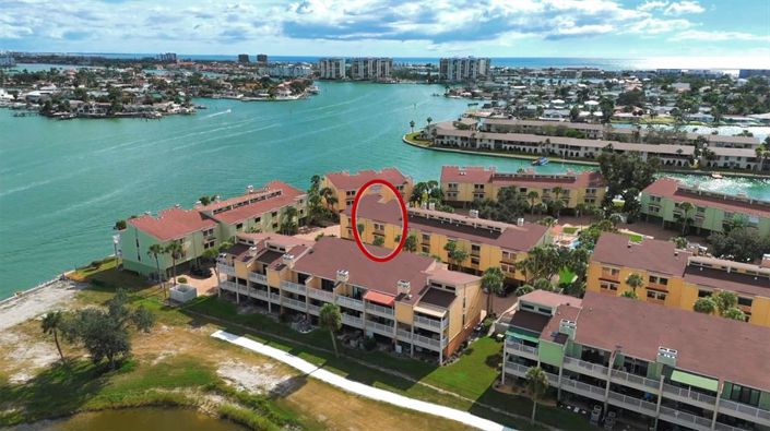 Image No.2-Propriété de 3 chambres à vendre à Treasure Island