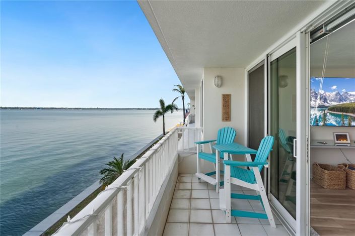 Image No.39-2 Bed Property for sale