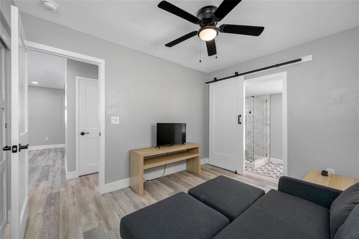 Image No.15-2 Bed Property for sale