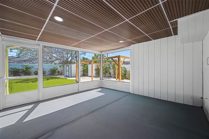 Image No.24-2 Bed Property for sale