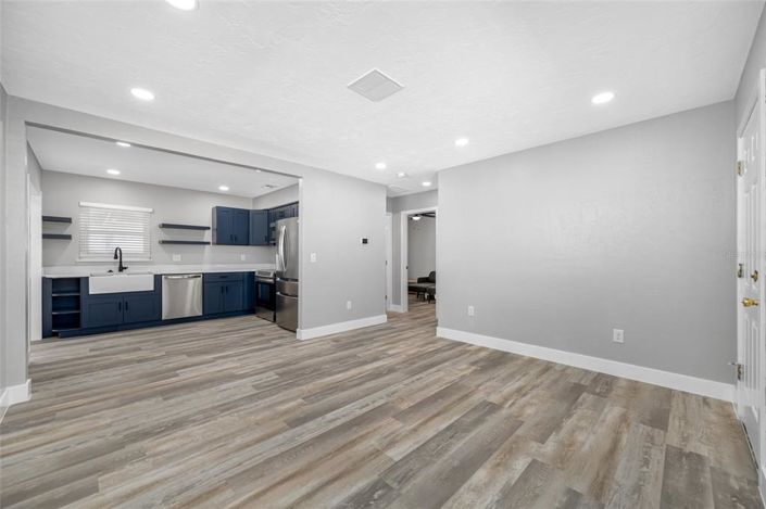 Image No.4-2 Bed Property for sale