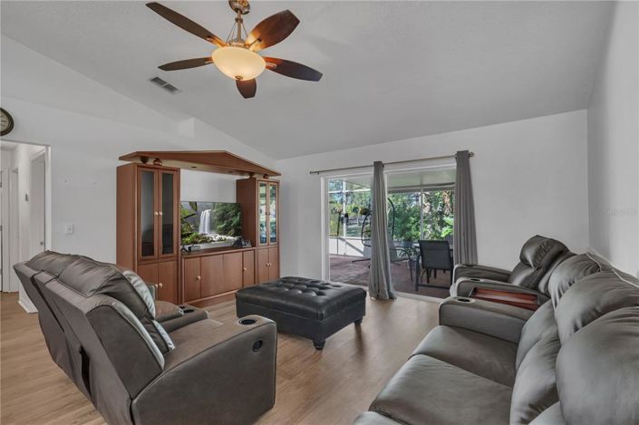 Image No.16-Propriété de 3 chambres à vendre à Kissimmee