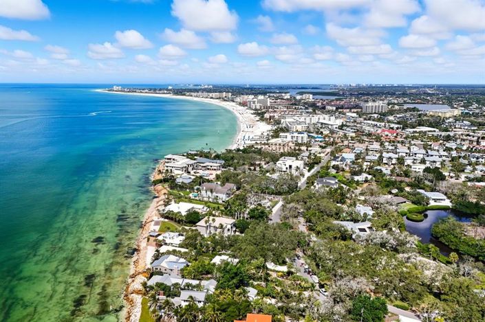 Image No.3-Propriété de 4 chambres à vendre à Sarasota