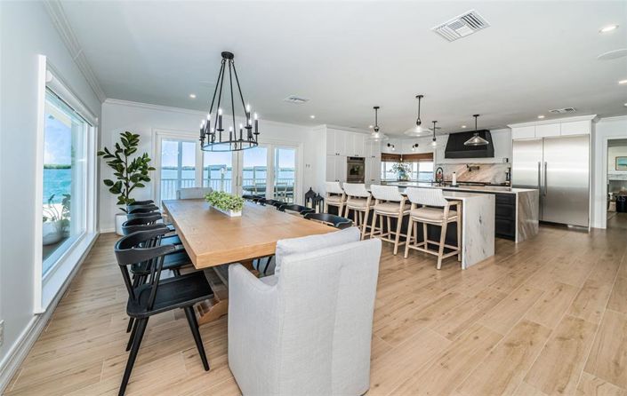 Image No.35-4 Bed Property for sale