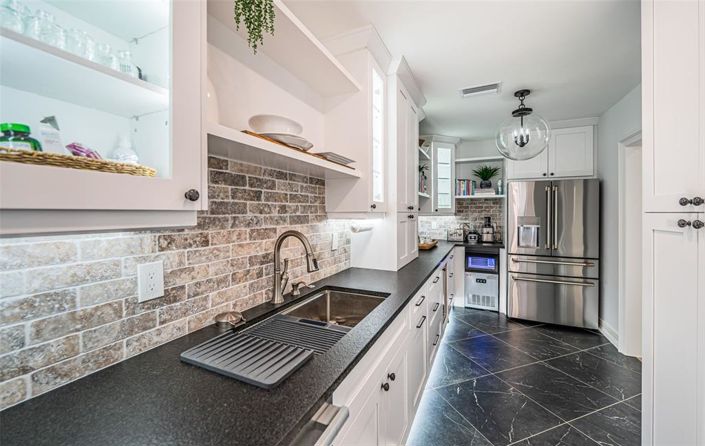 Image No.39-4 Bed Property for sale