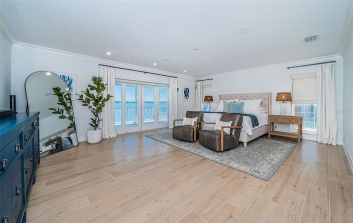 Image No.42-4 Bed Property for sale