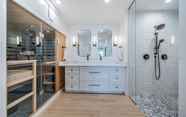 Image No.48-4 Bed Property for sale