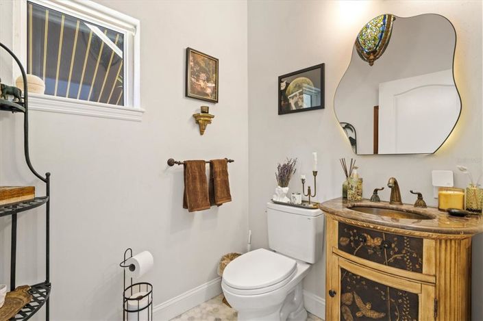 Image No.23-4 Bed Property for sale