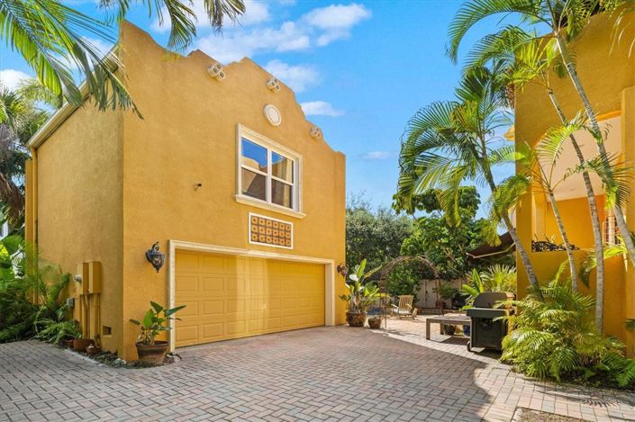 Image No.50-4 Bed Property for sale