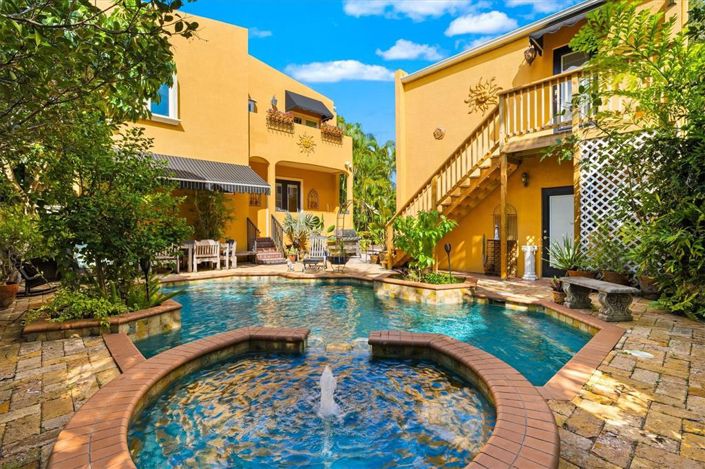 Image No.53-4 Bed Property for sale