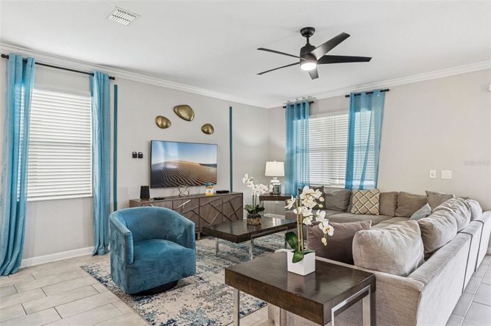 Image No.15-9 Bed Property for sale