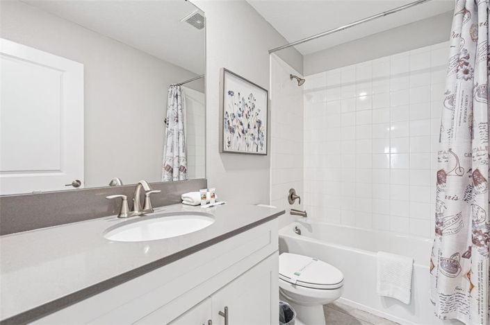 Image No.32-9 Bed Property for sale