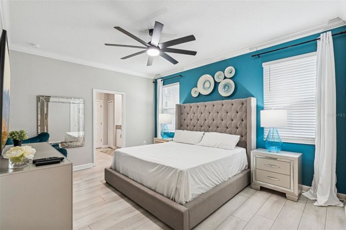 Image No.40-9 Bed Property for sale