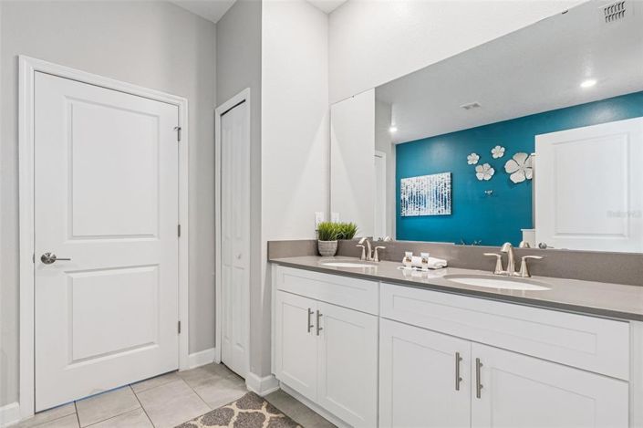 Image No.42-9 Bed Property for sale