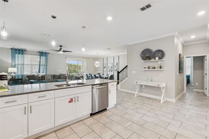 Image No.9-9 Bed Property for sale