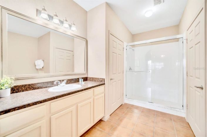 Image No.13-Propriété de 2 chambres à vendre à Winter Garden