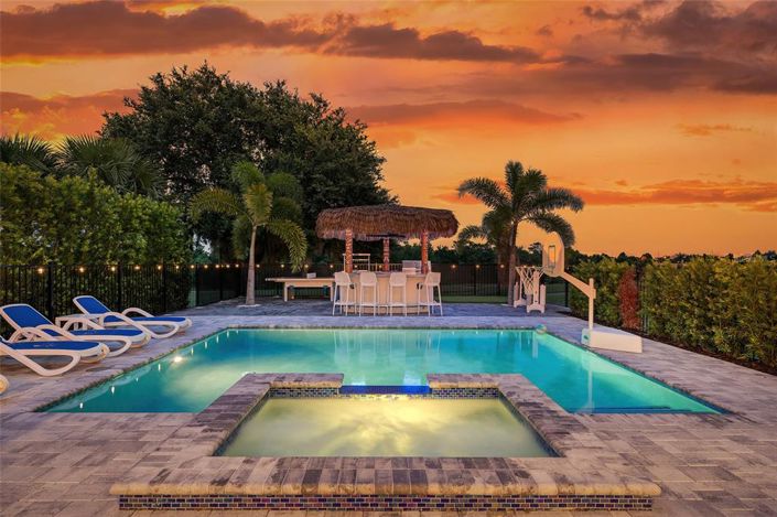 Image No.2-Propriété de 6 chambres à vendre à Kissimmee