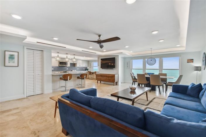 Image No.12-2 Bed Property for sale