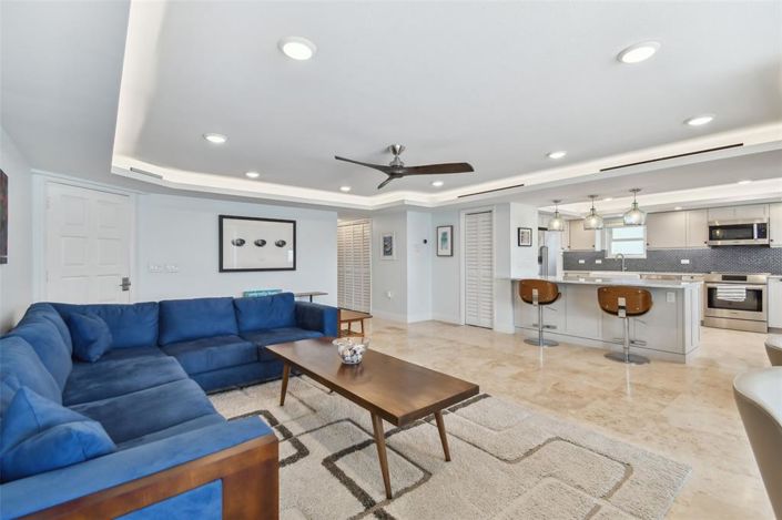 Image No.18-2 Bed Property for sale