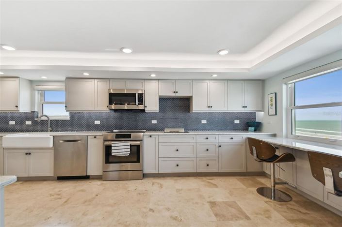 Image No.38-2 Bed Property for sale