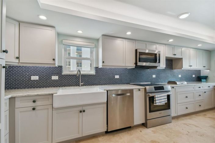 Image No.6-2 Bed Property for sale