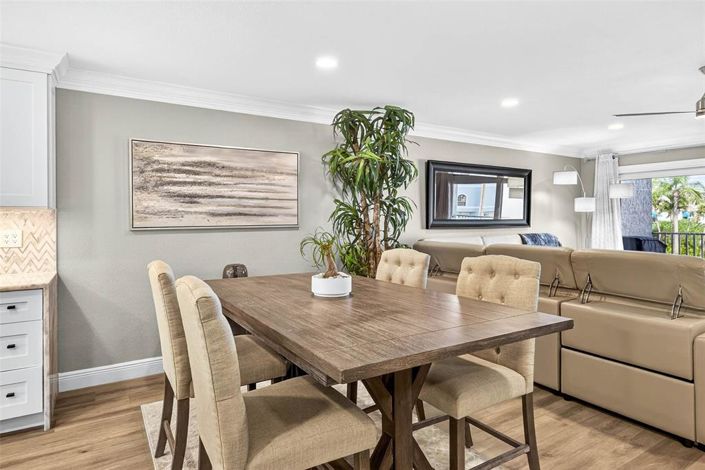 Image No.17-2 Bed Townhouse for sale