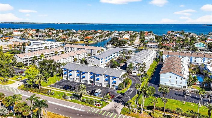 Image No.53-2 Bed Townhouse for sale