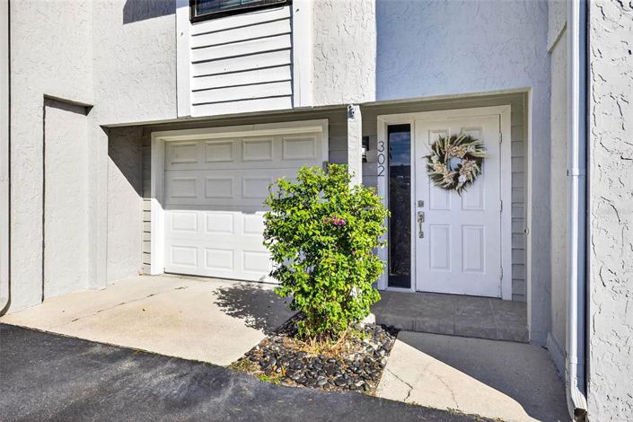 Image No.6-2 Bed Townhouse for sale