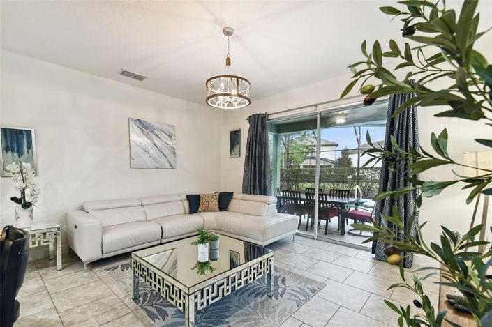 Image No.10-Propriété de 5 chambres à vendre à Davenport