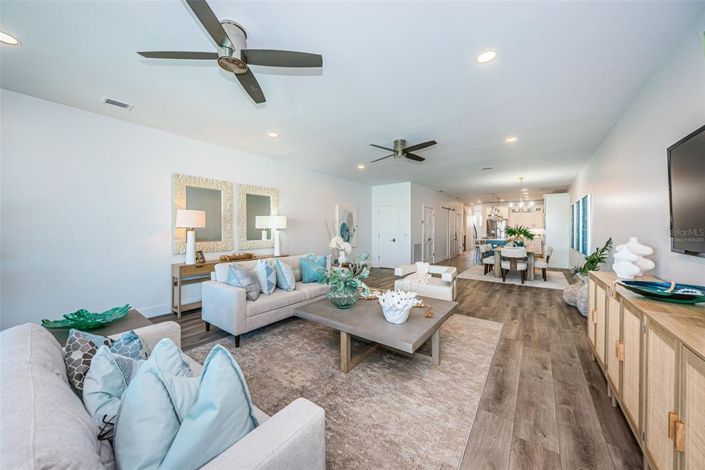 Image No.22-4 Bed Townhouse for sale