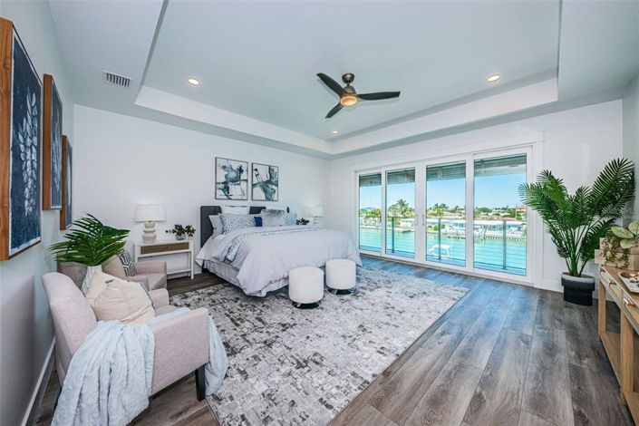 Image No.33-4 Bed Townhouse for sale