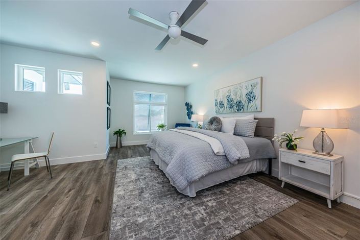 Image No.45-4 Bed Townhouse for sale